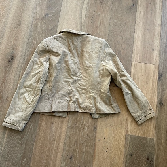 Double D Ranch Taupe Suede Jacket Whipstitch Studs - Picture 15 of 16